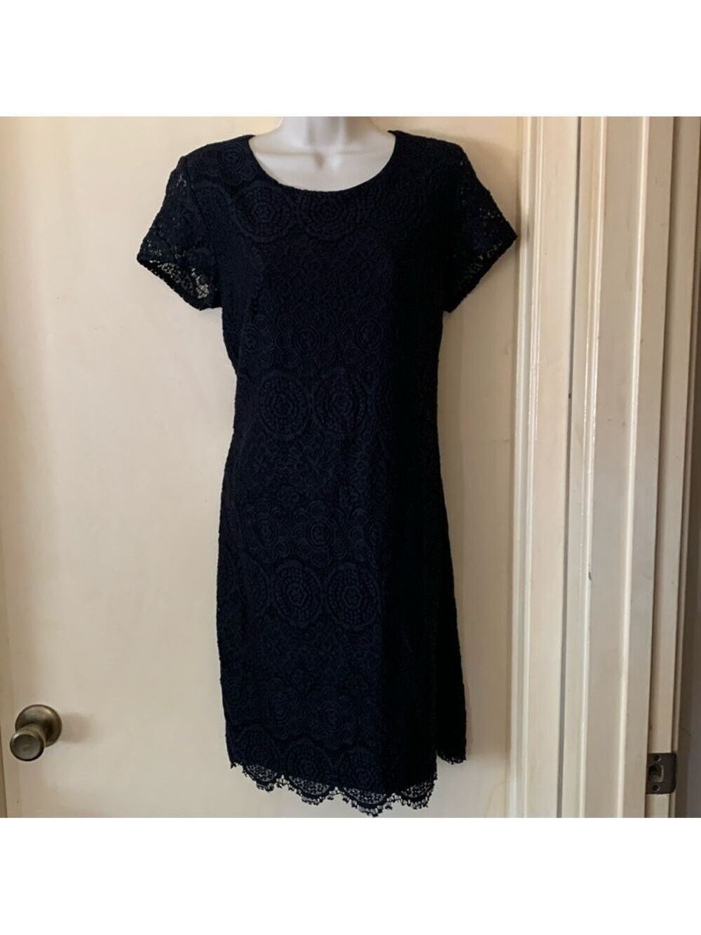 Laundry by Shelli Segal Lace Dress Size 6